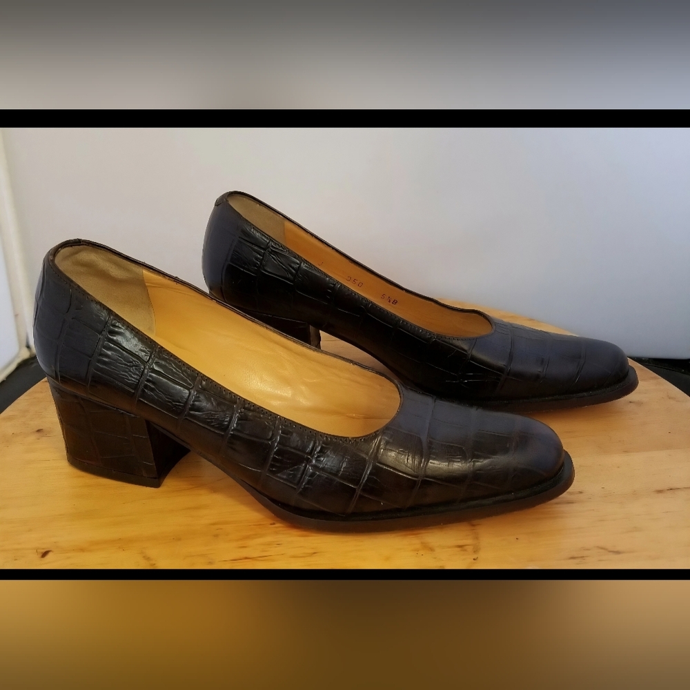 Vintage Coach Dark Brown Crocodile Pattern Pumps Shoes 5.5